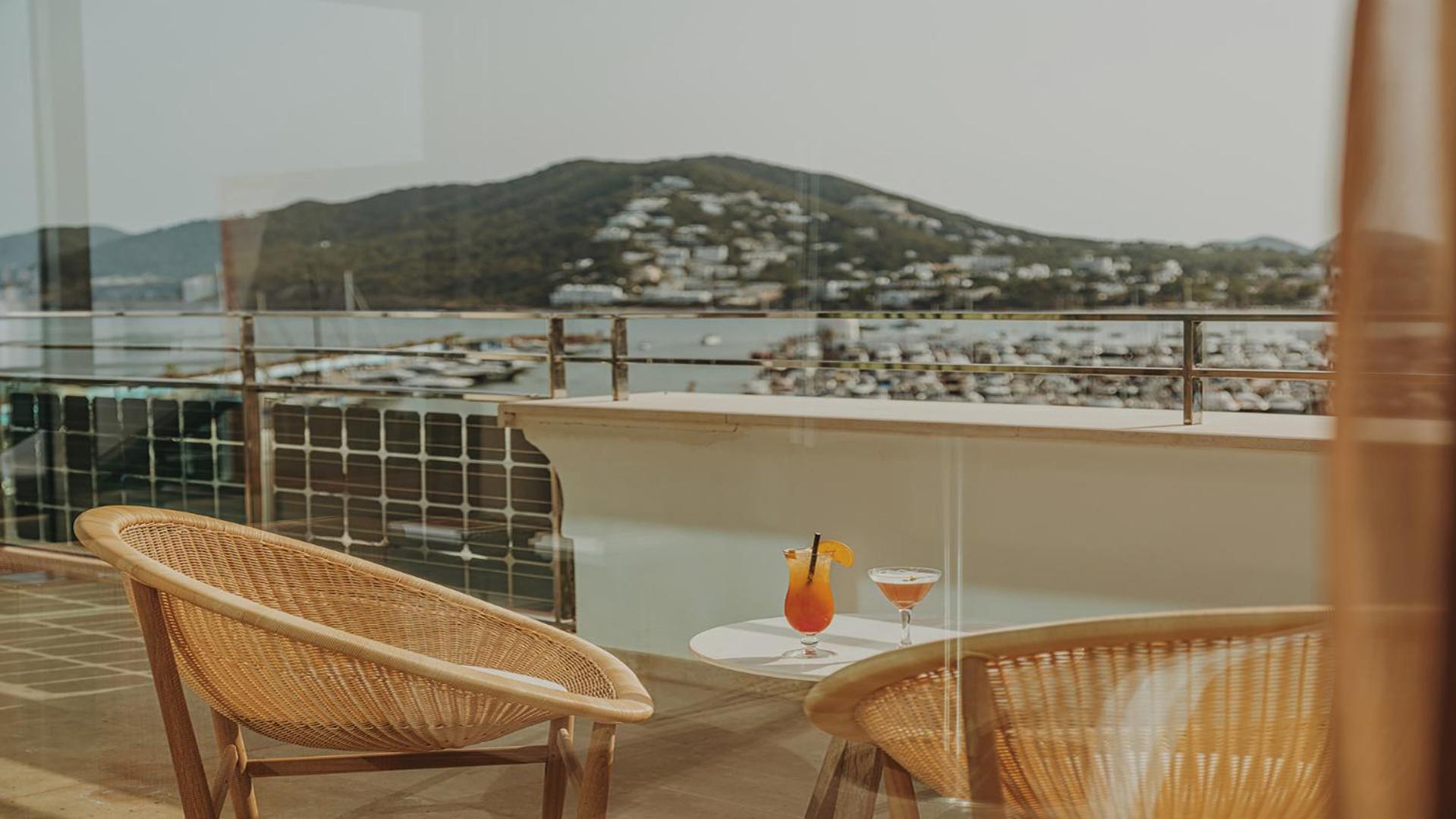 Aguas De Ibiza Grand Luxe Hotel - Small Luxury Hotel Of The World Santa Eularia des Riu Exterior photo